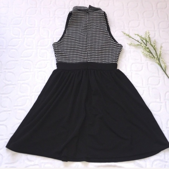 ALTAR’D STATE Black Keyhole Mock Neck Dress Small Geometric Sexy Event Dress - Picture 6 of 8